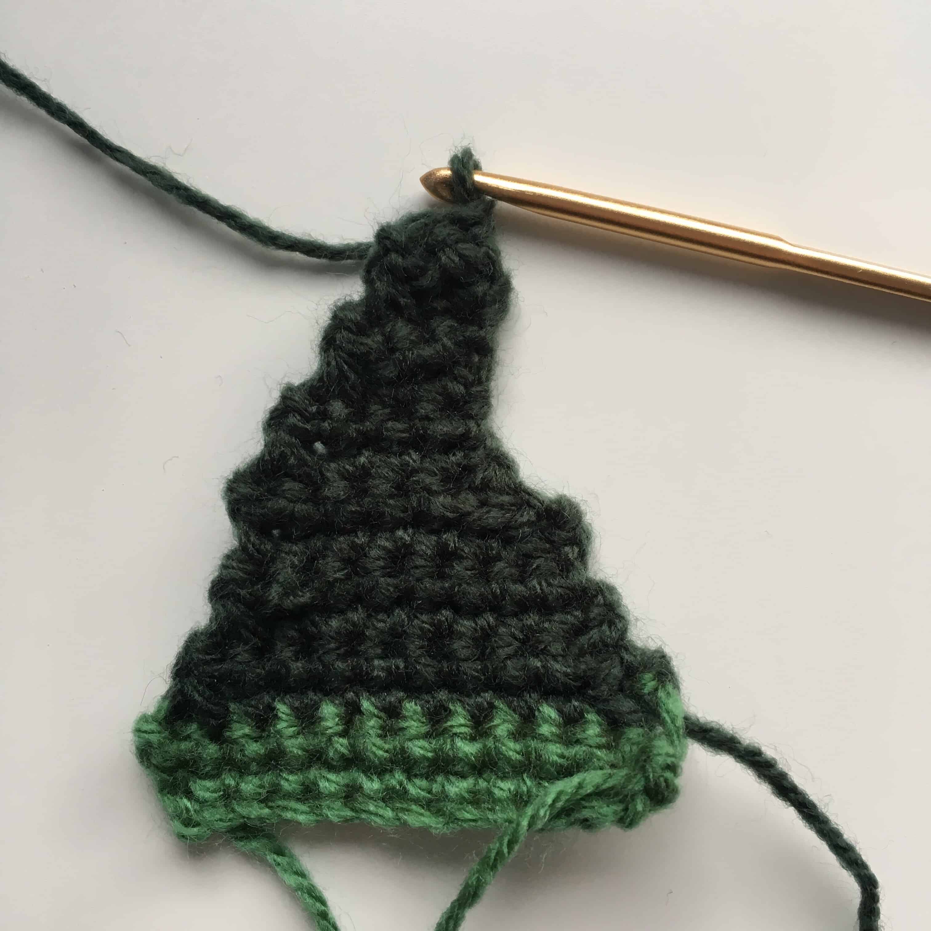 Free elf hat crochet pattern