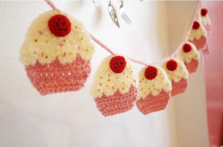 Crochet Garland Pattern