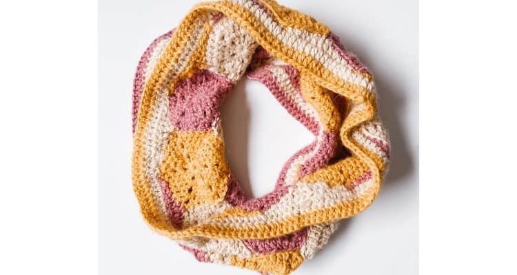 Hexagon Crochet Cowl Pattern