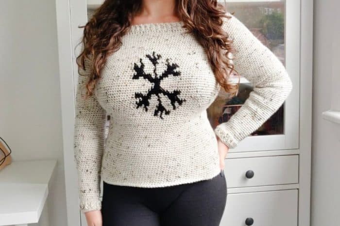Snowflake Crochet Christmas Sweater - Burgundy and Blush