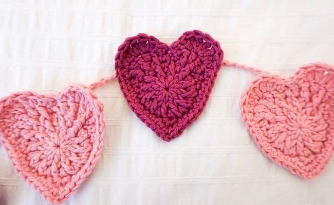 Crochet Heart Garland Pattern