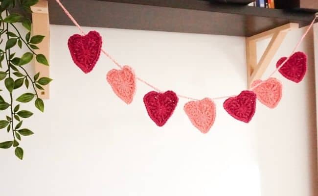 Valentine's Day Crochet Heart Garland Pattern