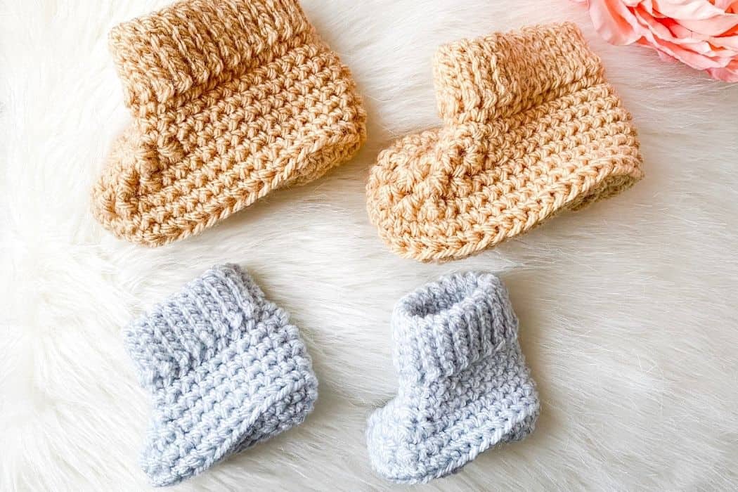 Baby booties best sale crochet pattern uk