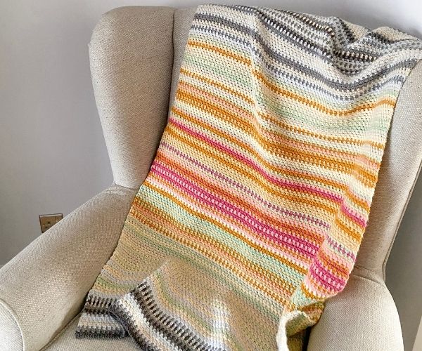 Muted Crochet Temperature Blanket UK - Burgundy and Blush